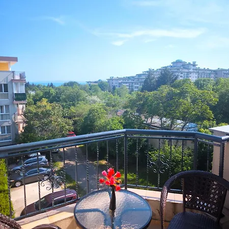 светлая на 4 этаже *