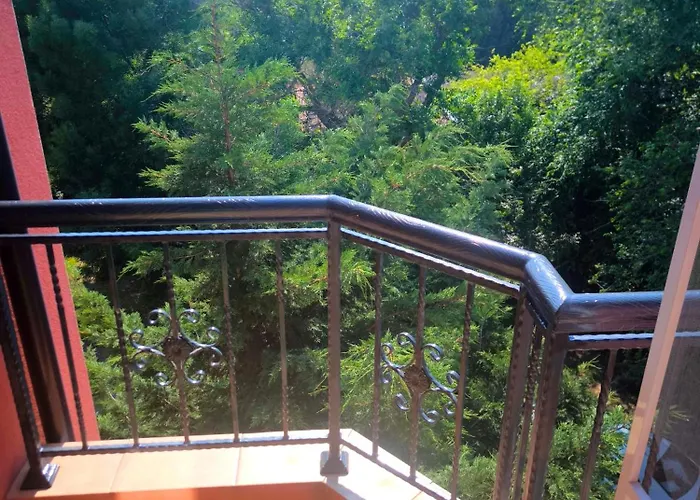 светлая на 4 этаже Равда